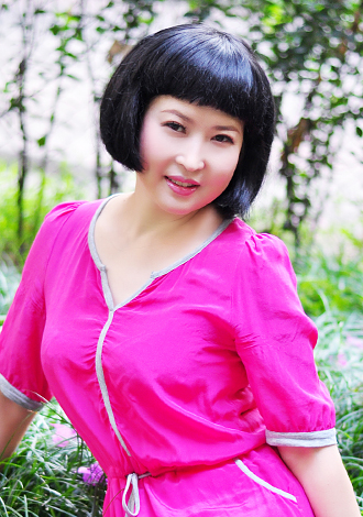 Gorgeous member profiles: caring China member Zhu from Chongqing