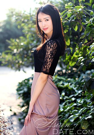 Date the member of your dreams: caring Asian dating partner Qin
